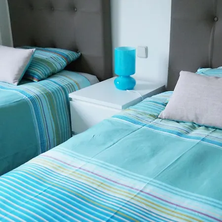 2143-lovely 2 Bedrooms Newly Furnished Lejlighed *