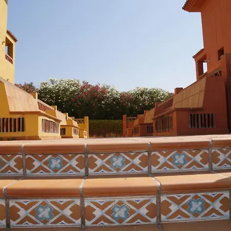 2143-lovely 2 Bedrooms Newly Furnished
